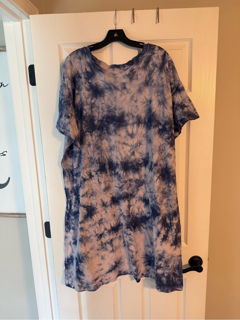 Old Navy Blue and White Tie-Dye Short Sleeve Dress